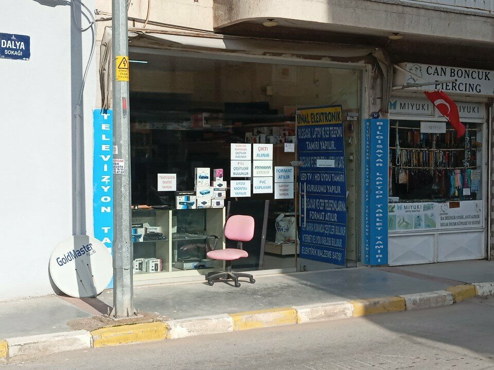 Electrical equipment repairs Unal Electronics, Izmir, photo