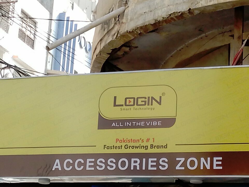 Bags and suitcases store Accessories Zone, Karachi, photo