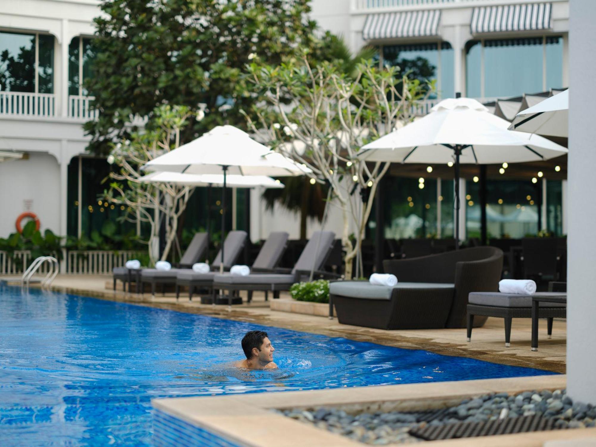 Фото The Robertson House by The Crest Collection