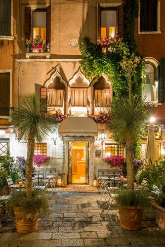Гостиница Hotel Santo Stefano в Венеции