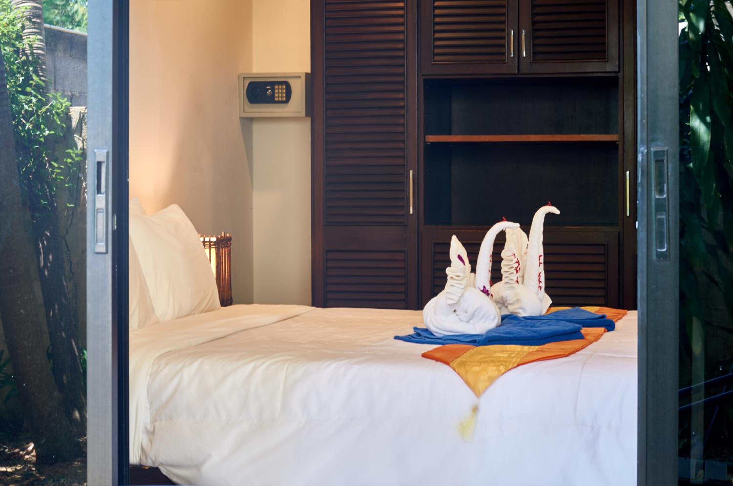 Фото Phuket Riviera Villas