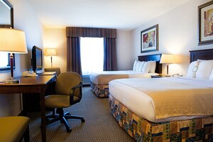 Гостиница Holiday Inn Hotel & x26; Suites-West Edmonton