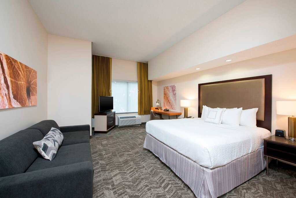 Hotel SpringHill Suites Grand Rapids North, Grand Rapids, photo