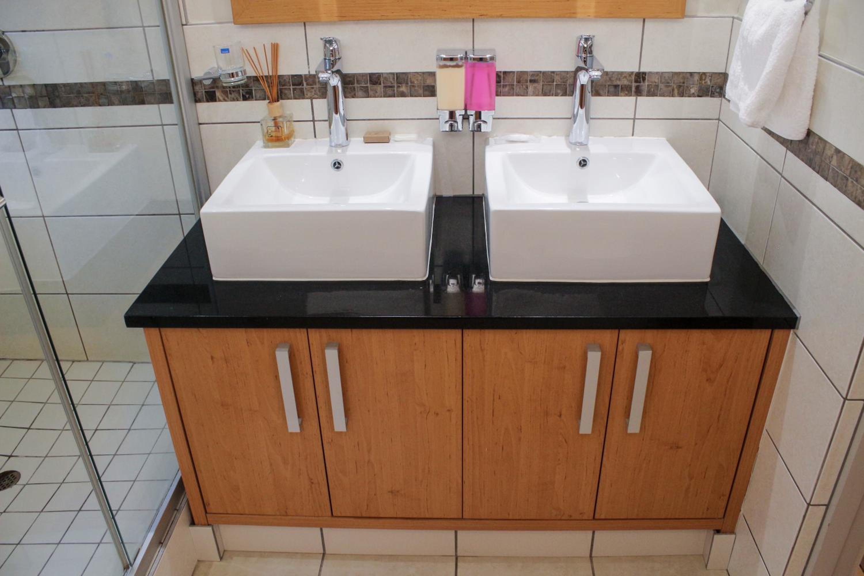 Фото Manhattan Luxury Apartments