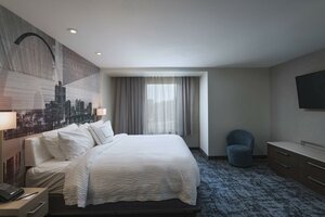 Гостиница Courtyard by Marriott St. Louis Brentwood