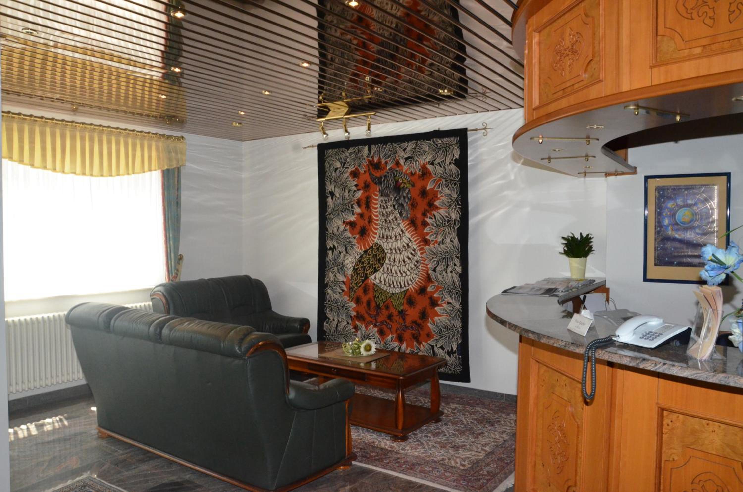 Фото Central Inn Hotel Garni