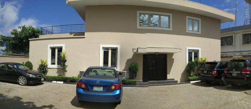 Фото Emperor's PLace Luxury Room