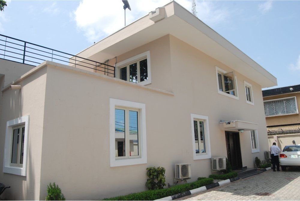 Фото Emperor's PLace Luxury Room