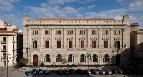Гостиница Grand Hotel Piazza Borsa в Палермо