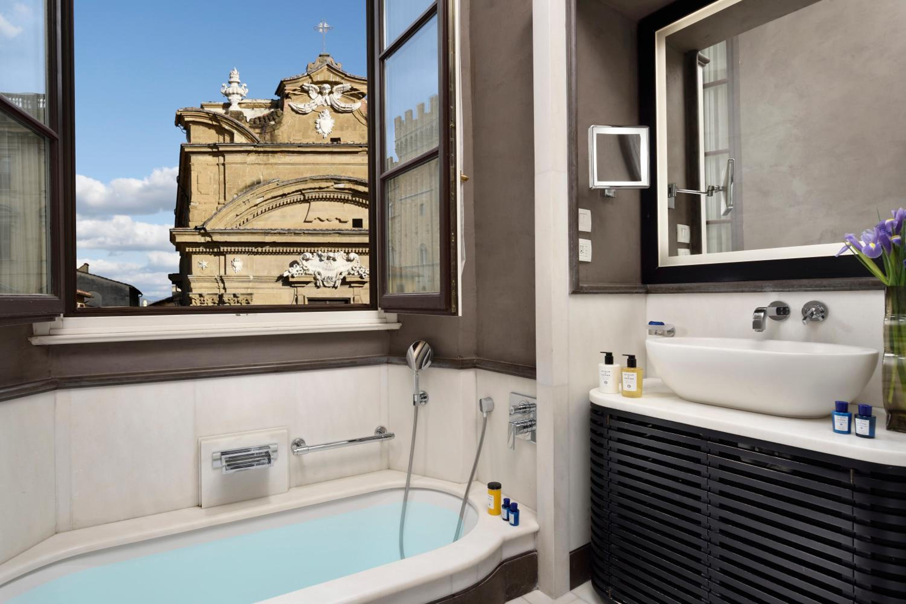 Фото San Firenze Suites & SPA