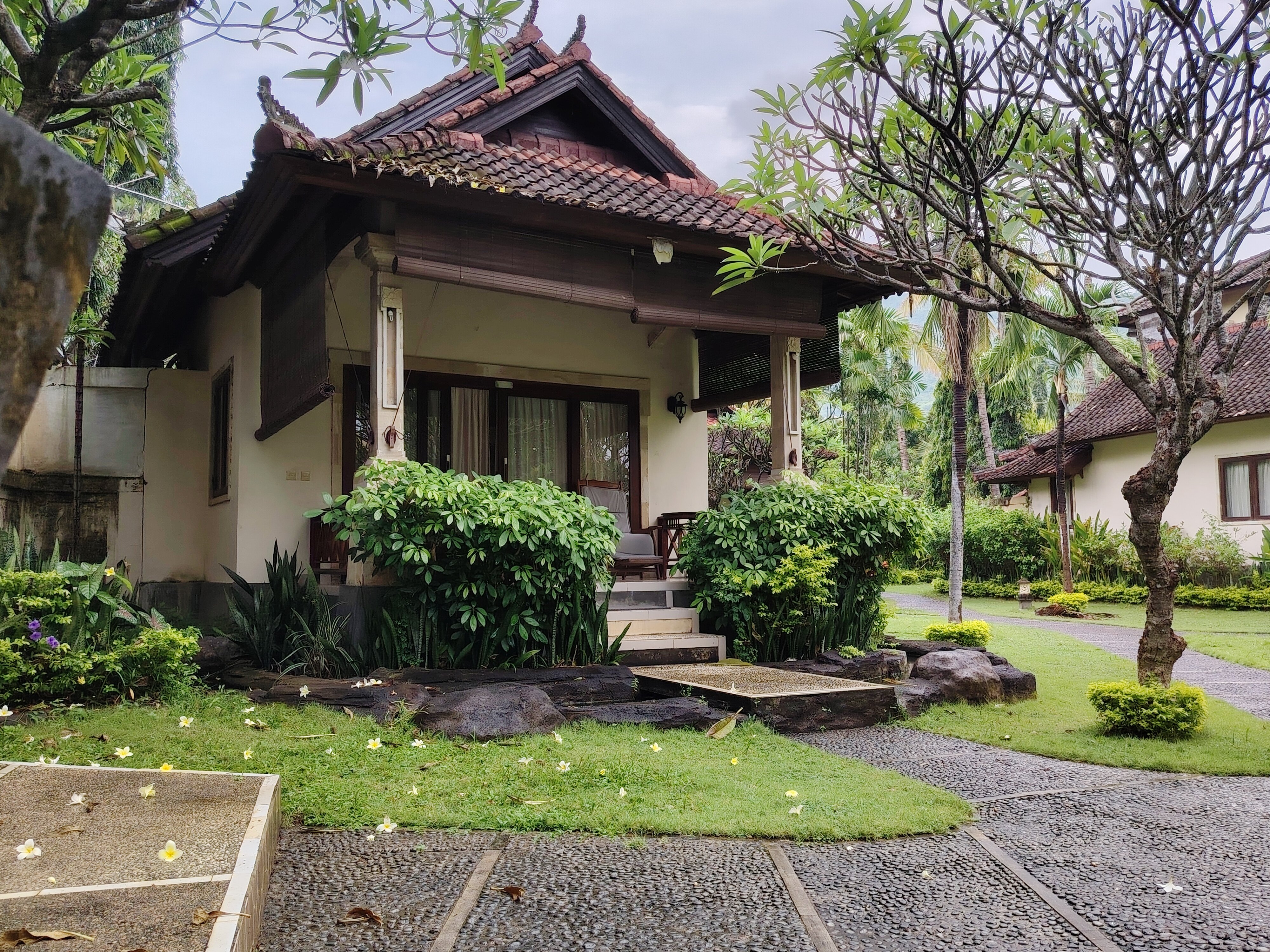 Фото Arya Amed Beach Resort and Dive Center