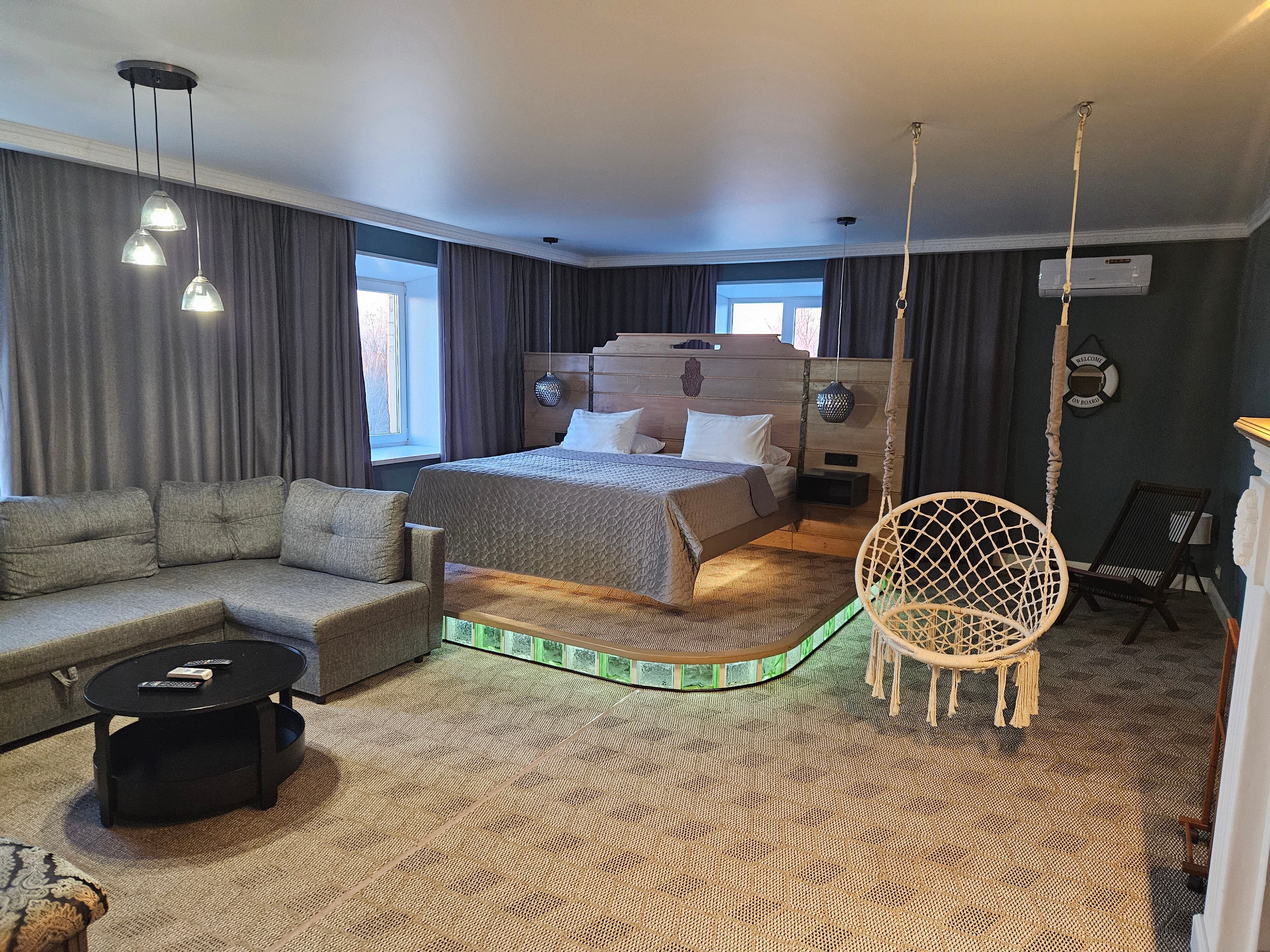 Фото отеля 1