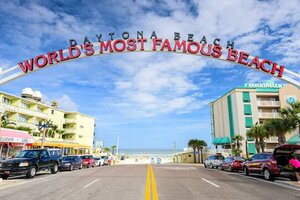 Гостиница Отель Renaissance Daytona Beach Oceanfront