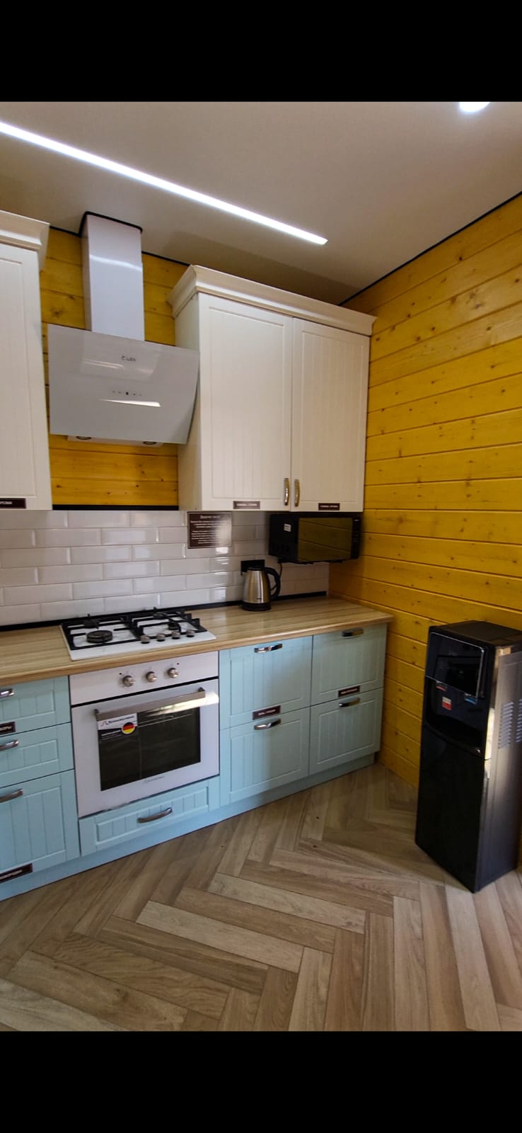 Фото River & House