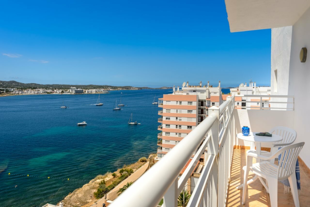 Фото Aparthotel Vibra Sanan - Adults Only