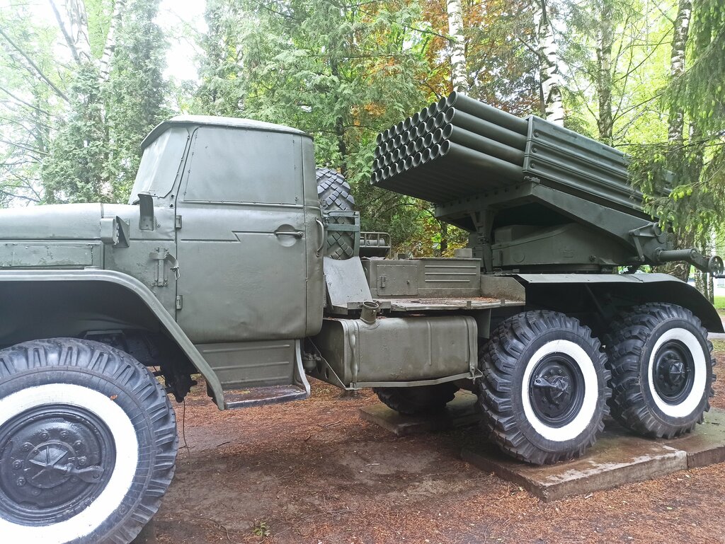 نصب للتكنولوجيا Боевая машина БМ-21 Град ، بينزا، صورة
