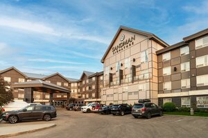 Гостиница Sandman Signature Edmonton South Hotel