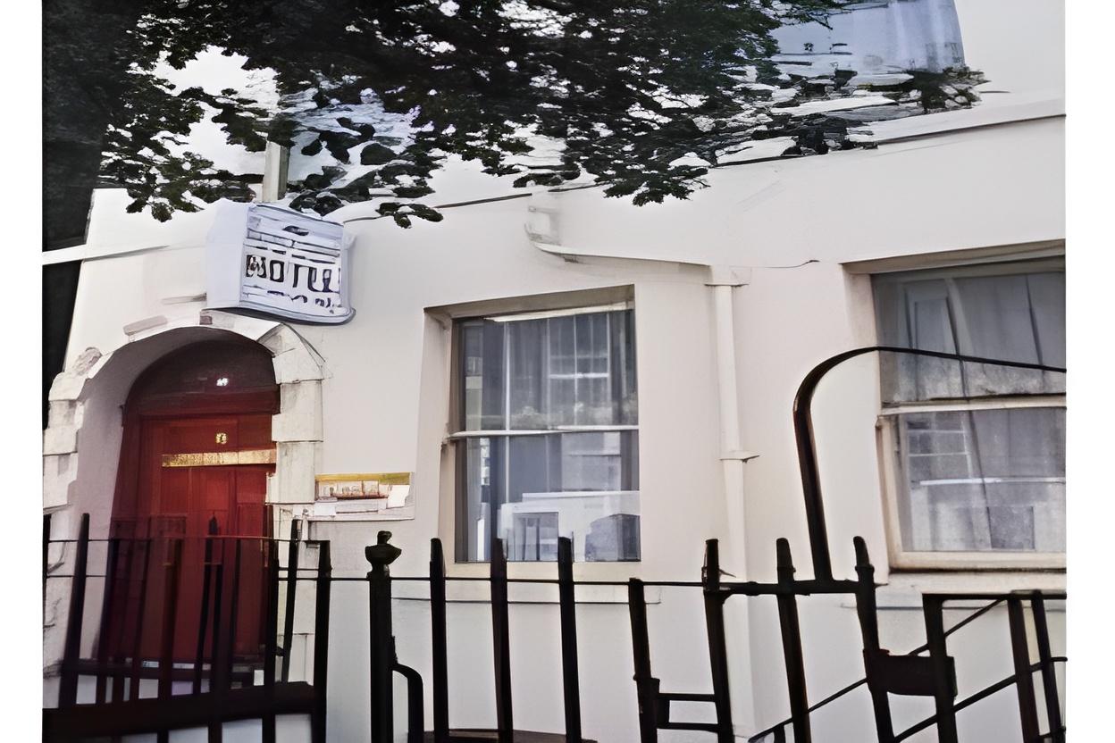 Фото Guilford House Hotel