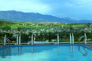Гостиница Dushanbe Serena Hotel