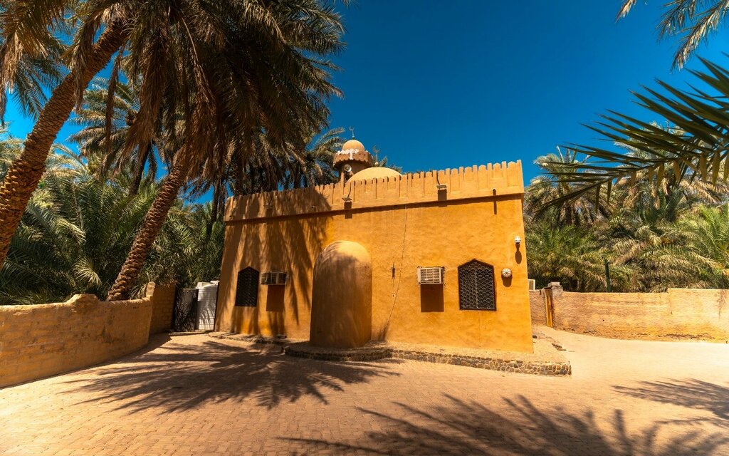 Mosque Obaid Ali Al Nasseri Mosque, Al Ain, photo