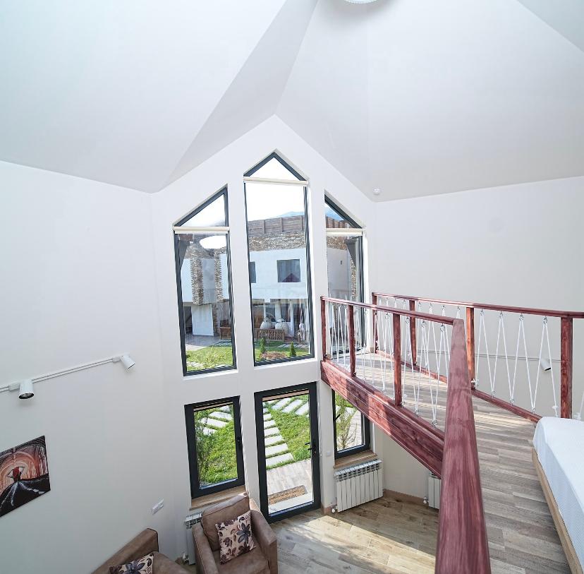 Фото Taniqinn Dilijan Cottages