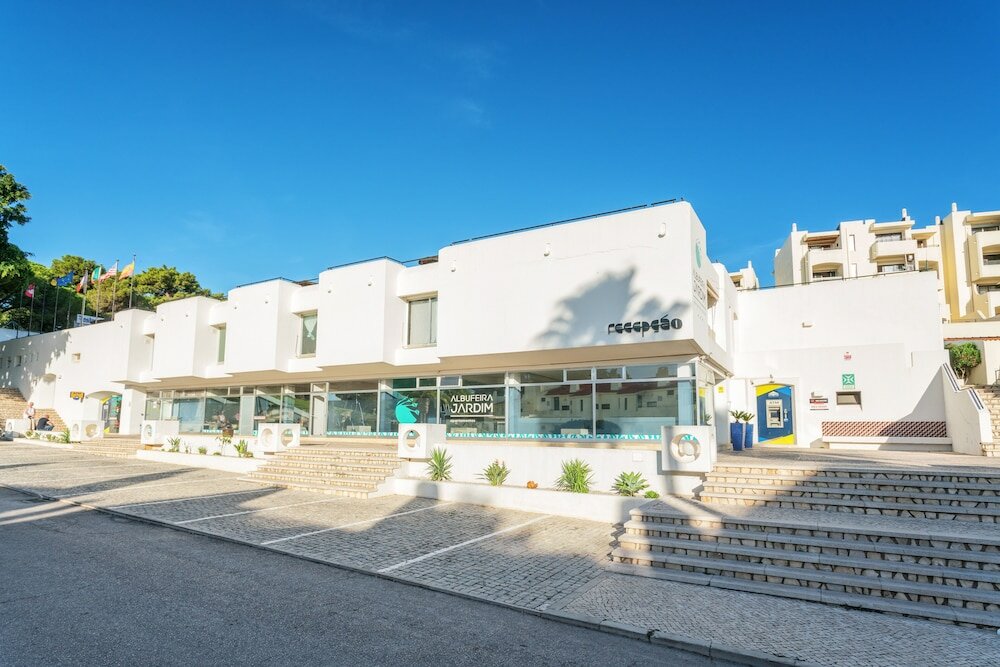 Фото Jardim Cozy Apartment with 2 swimming pools near the Old Town