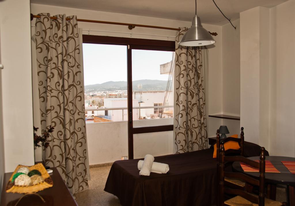 Фото Apartamentos Mestret