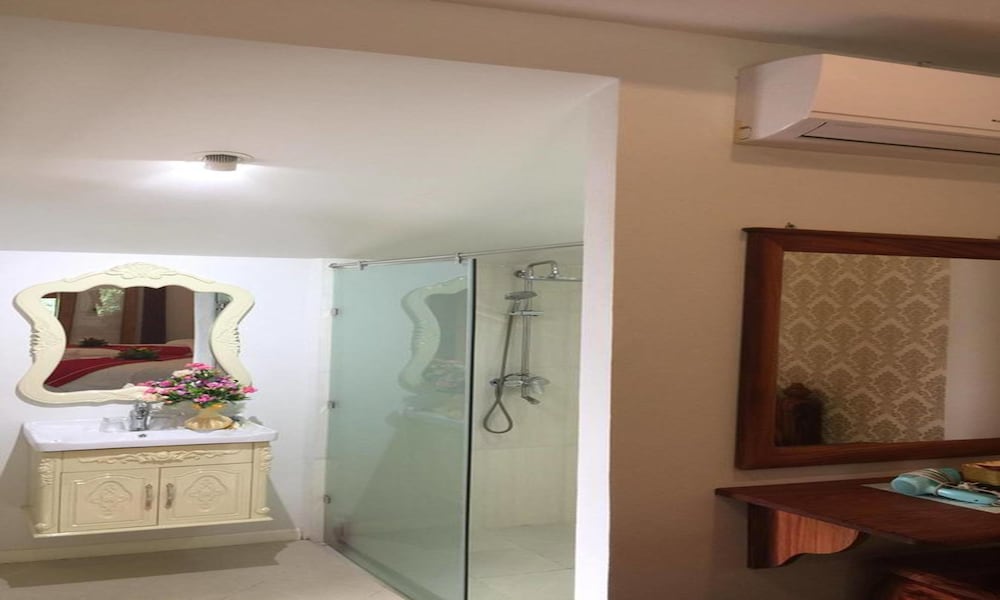 Фото Golden Lotus Namkhan View