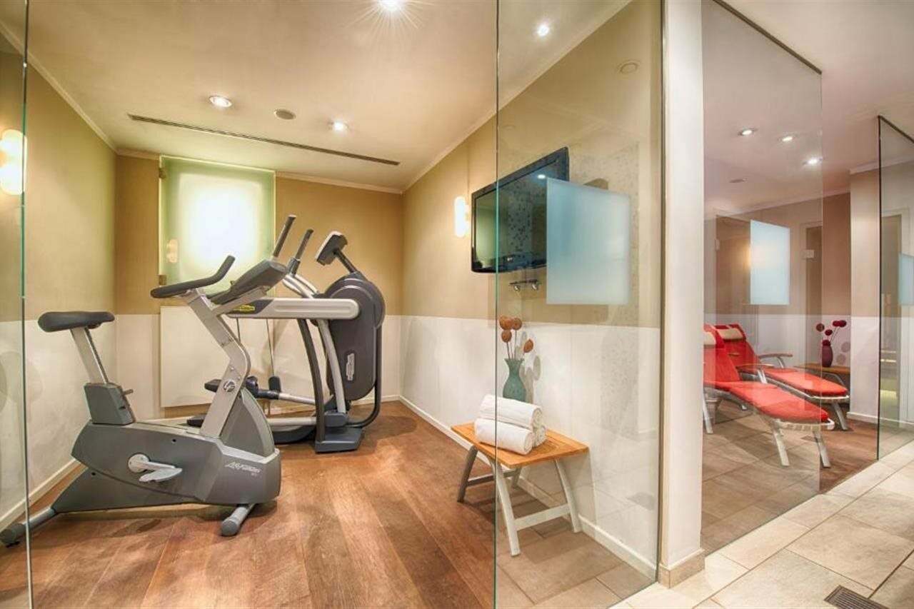 Фото Leonardo Hotel München City West