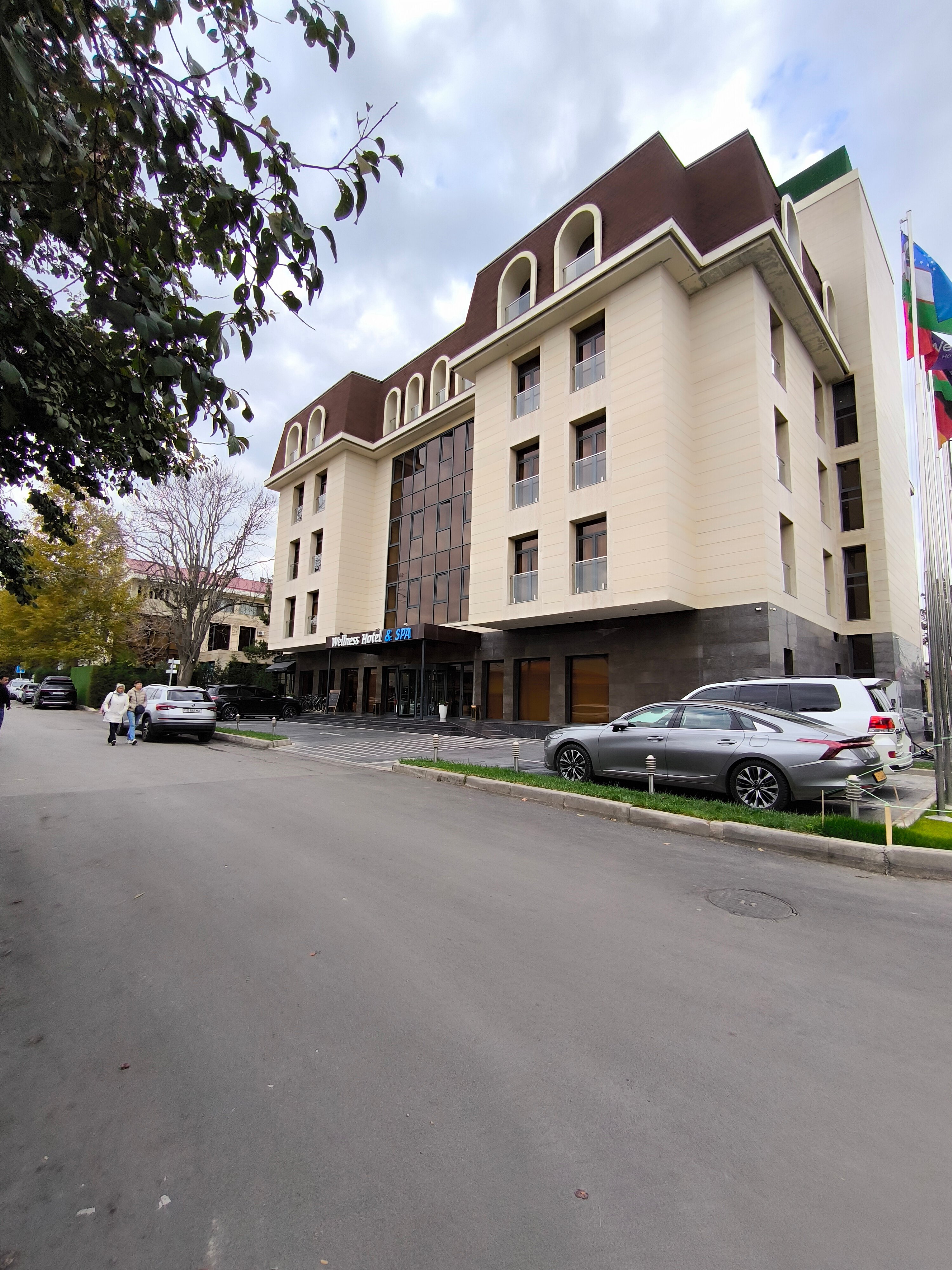 Фото отеля 2