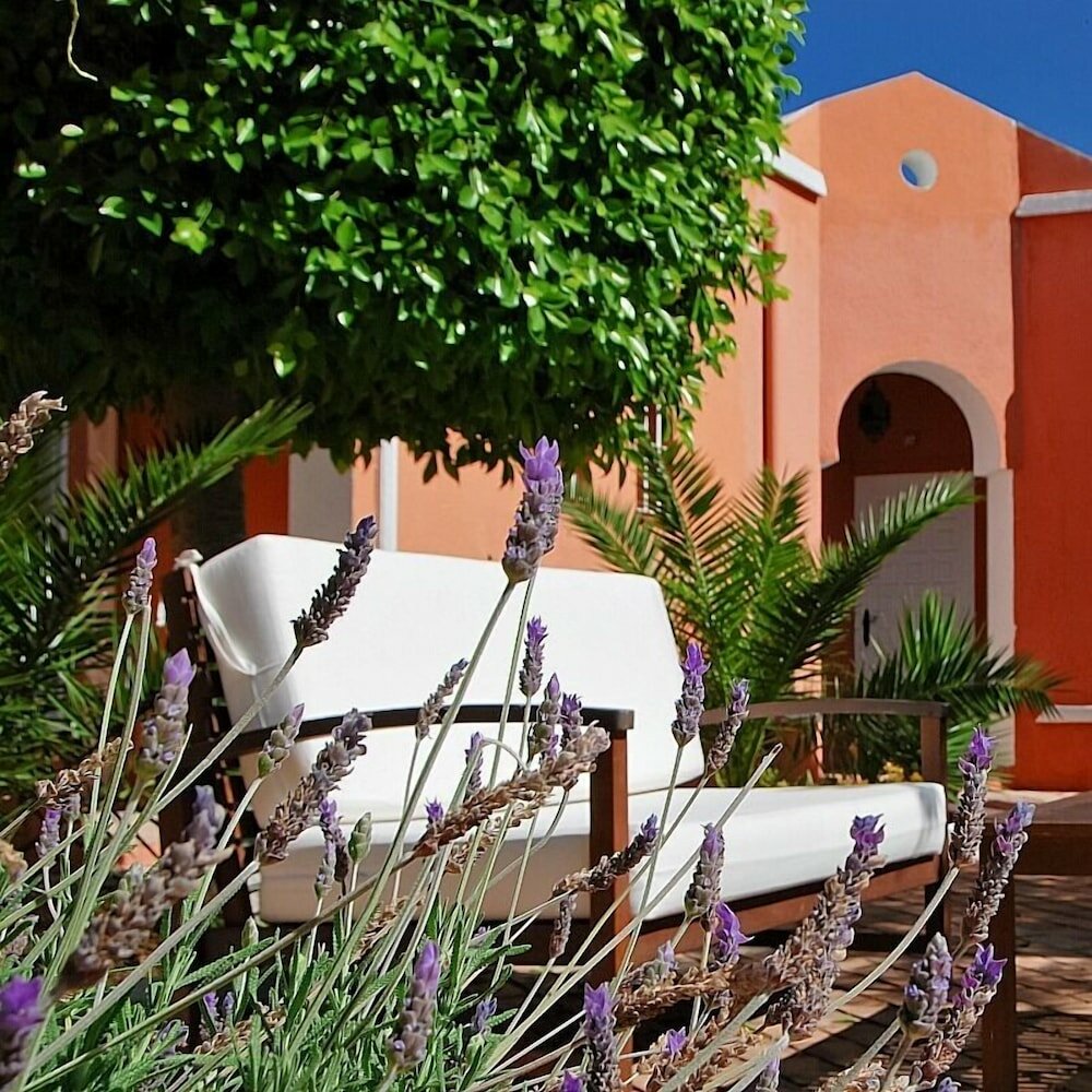 Фото Hotel Madreselva