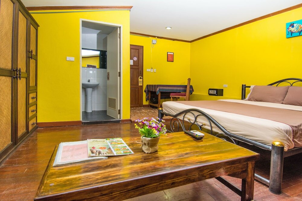 Фото Central Guesthouse