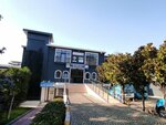 Sule Yuksel Senler Library and Science Center (Istanbul, Bahcelievler, Barbaros Avenue, 5), library