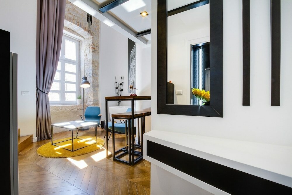 Фото DeZign Superior Apartments