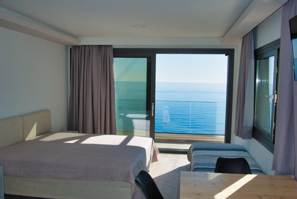 Фото Ostria Apartments