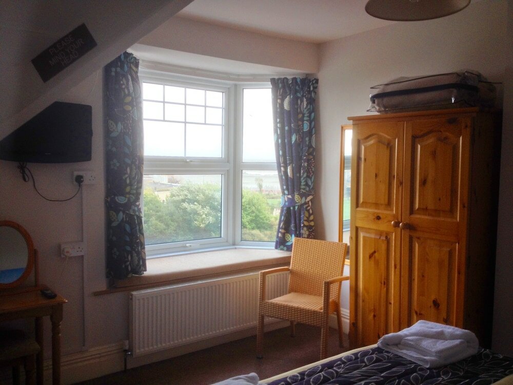 Фото By The Sea Bed and Breakfast