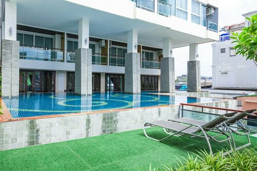 Хостел Ang Mor Lao Poshtel - Adults Only на Пхукете