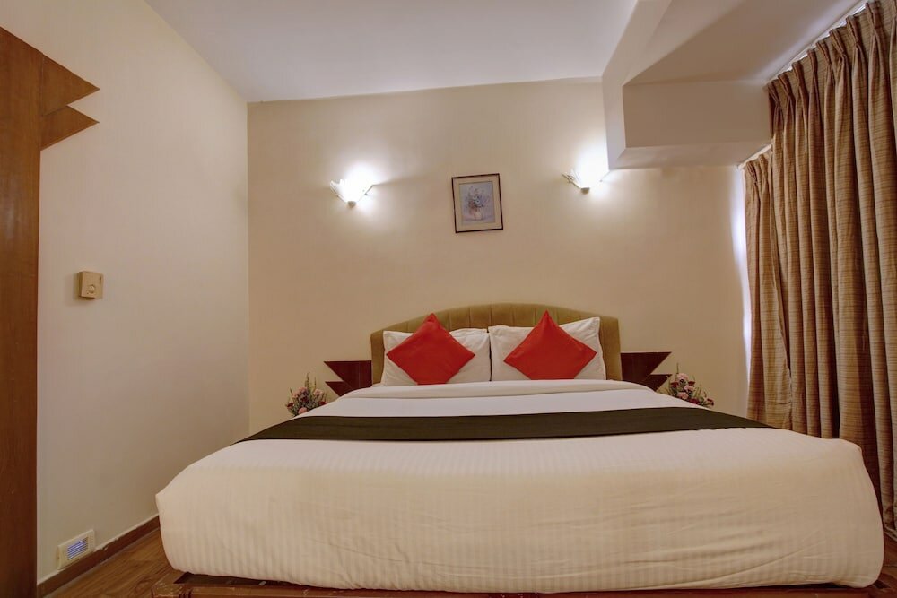 Фото Oyo 8169 Hotel Salem Castle