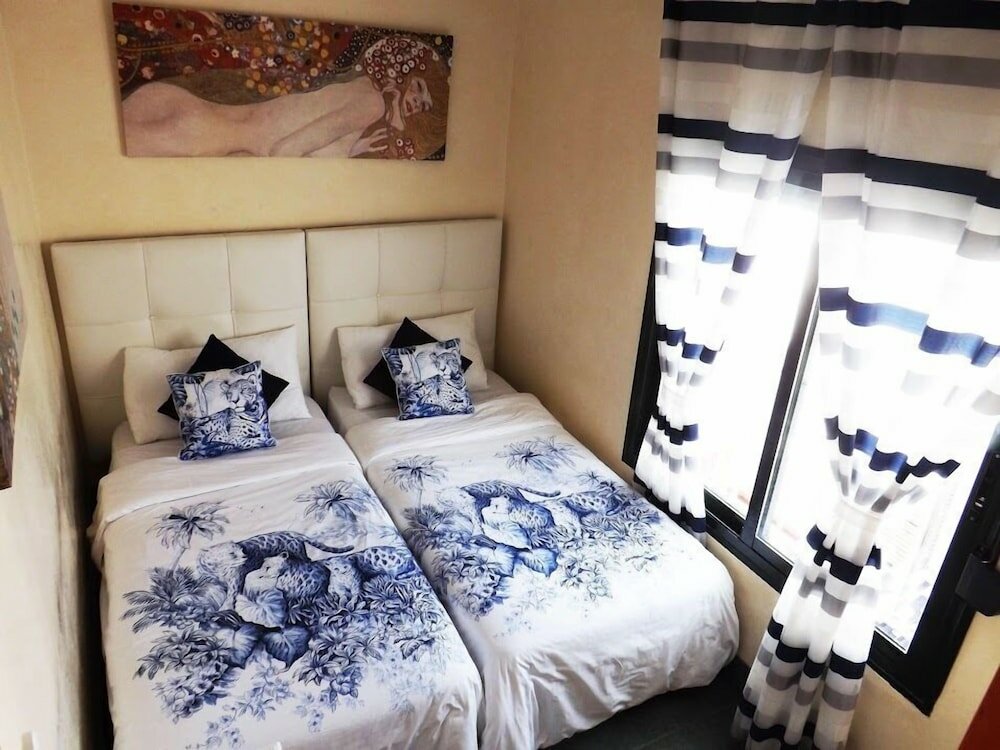 Фото Hof van Holland Carihuela