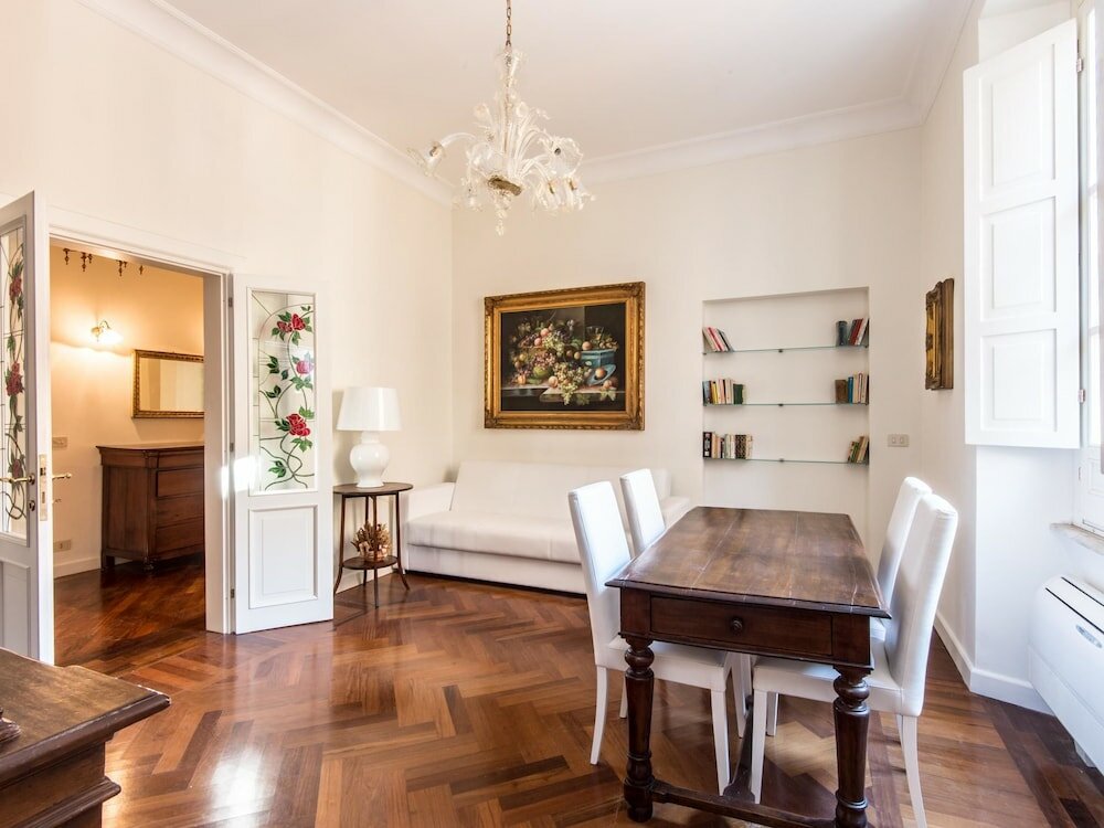 Фото Rsh Luxury Vatican Four Bedroom Apartment
