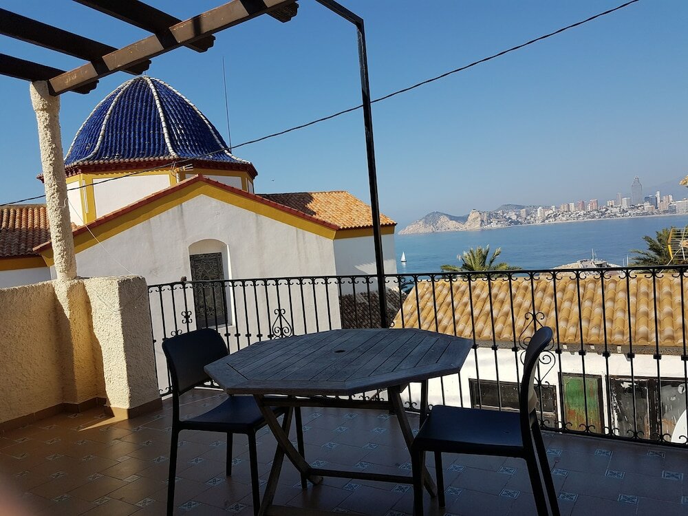 Фото Apartamentos El Castell