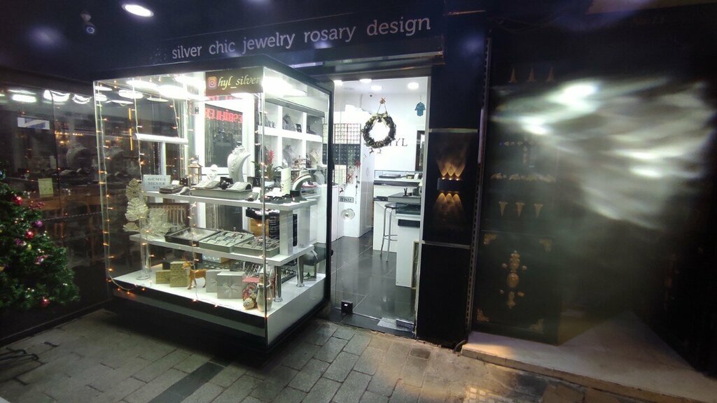 Jewelry store Hyl, Izmir, photo