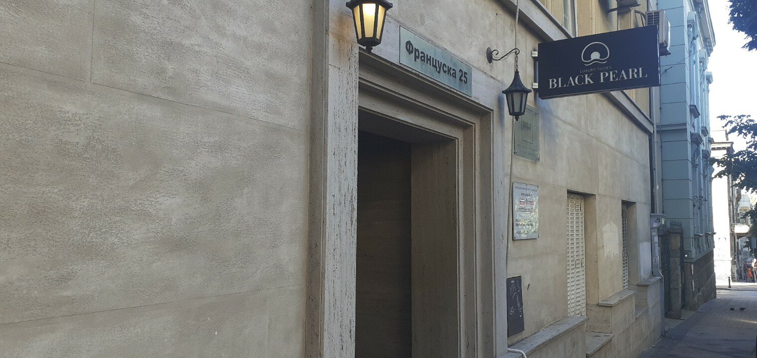 Фото Black Pearl Luxury Suites