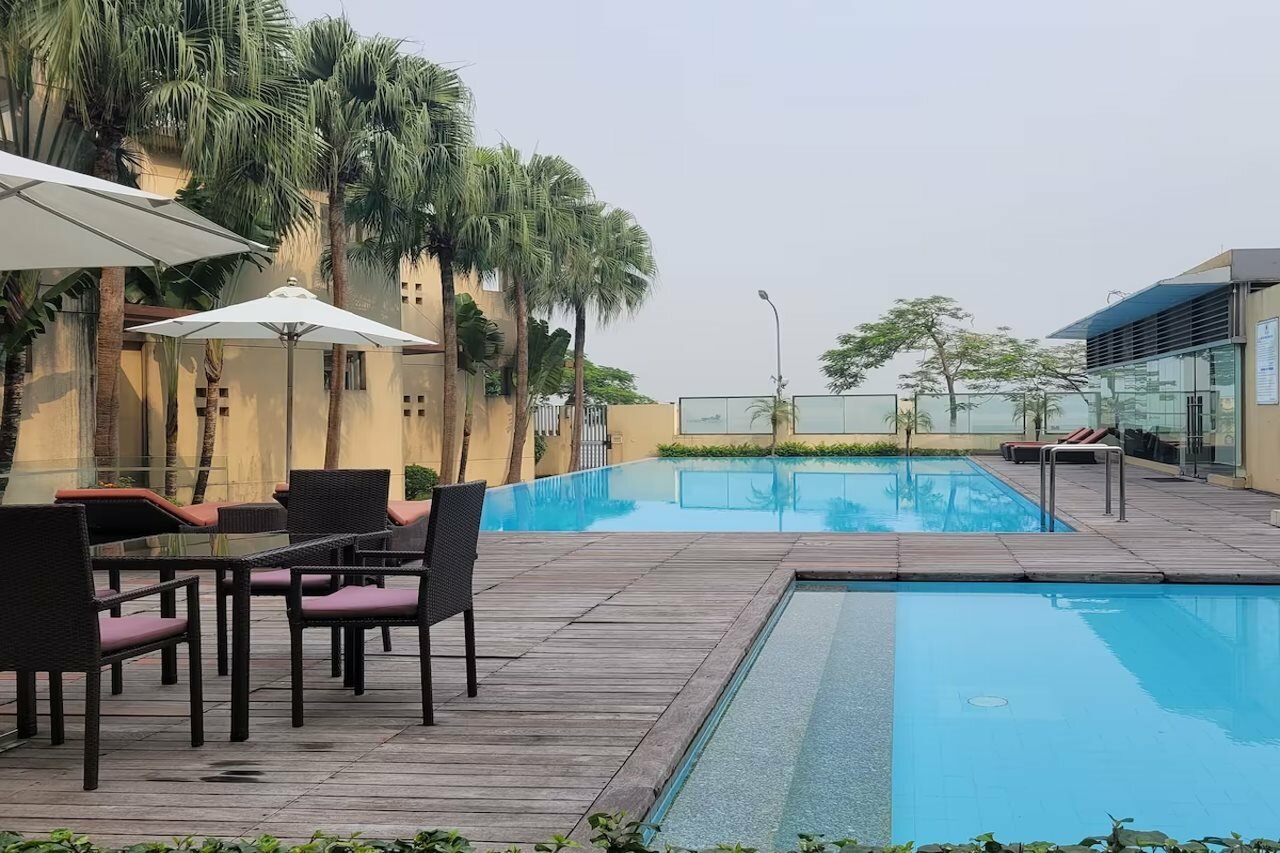 Фото Somerset West Lake Hanoi