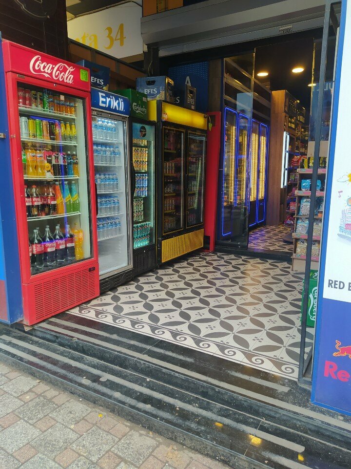 Alcoholic beverages Aniden tekel, Istanbul, photo