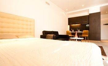 Фото Checkin Apartments