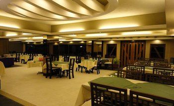 Фото Hilltop Hotel