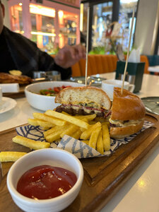 Arrows and Sparrows Cafe (Tashkent, Uqchi Street, 2/1), restaurant
