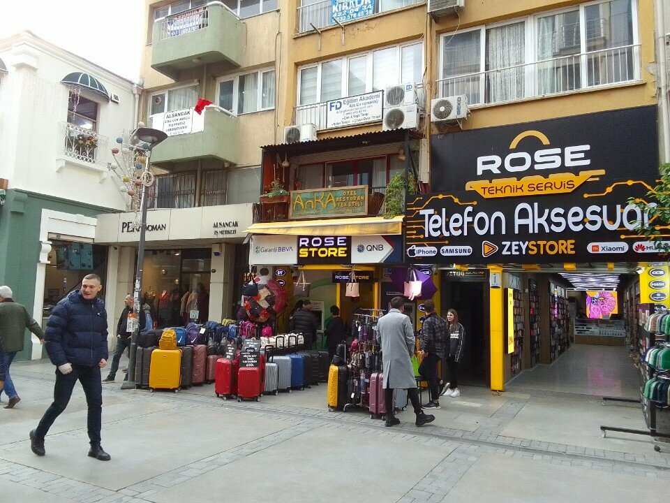 Bags and suitcases store Rose Store, Izmir, photo