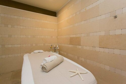 Гостиница Mediteran Hotel & Resort в Черногории